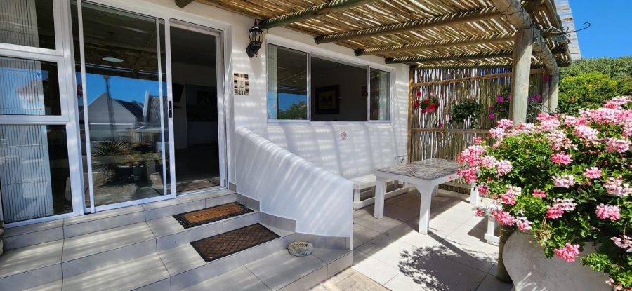 7 Bedroom Property for Sale in Jacobsbaai Western Cape